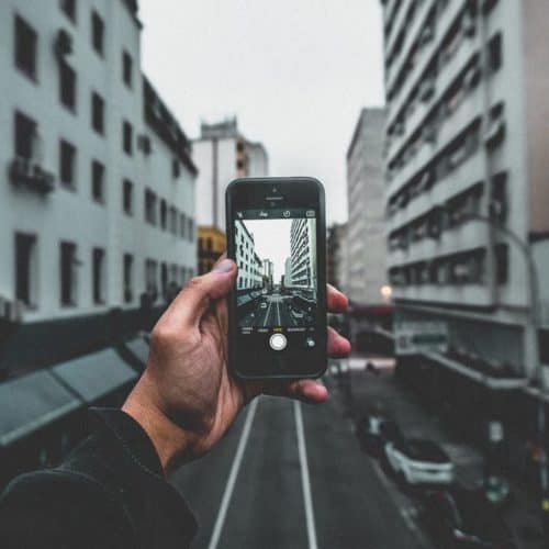 phone-photo-selfie-content-creation